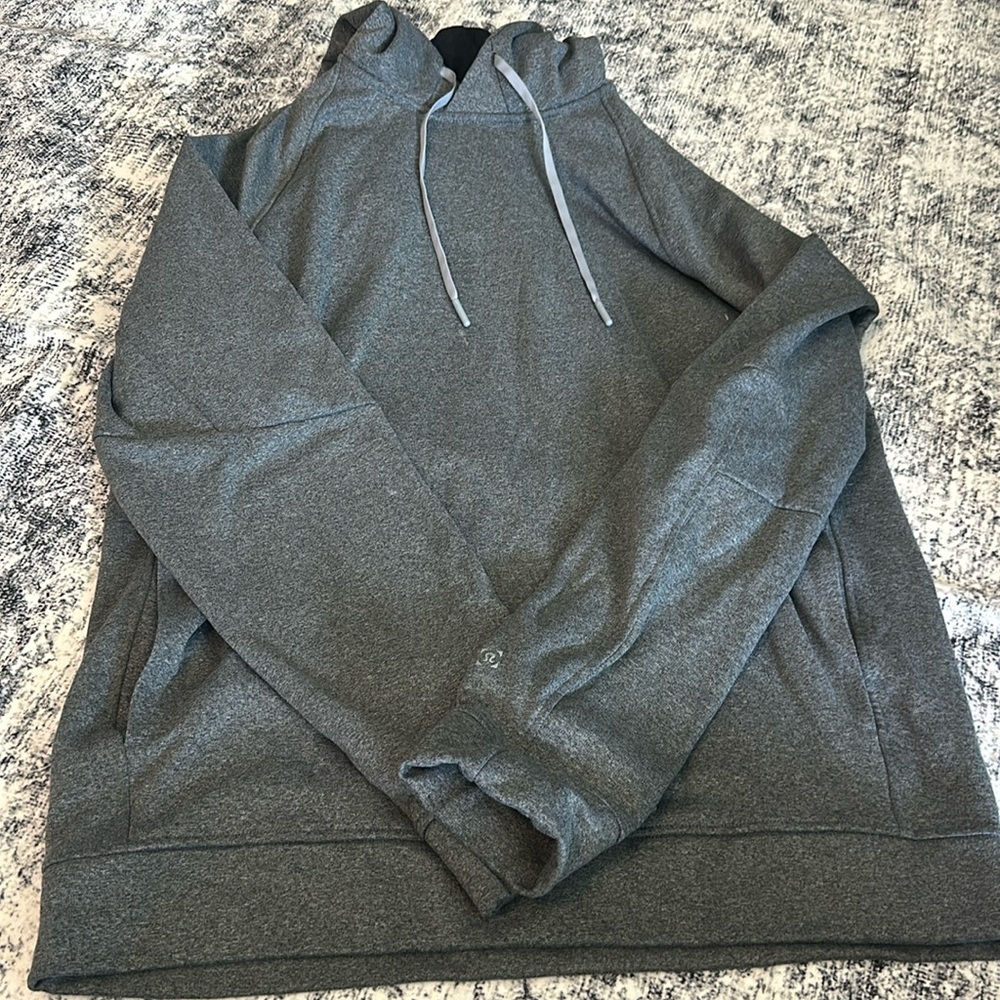 Lululemon sweatshirt